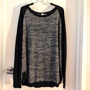 Gap lightweight colorblock sweater